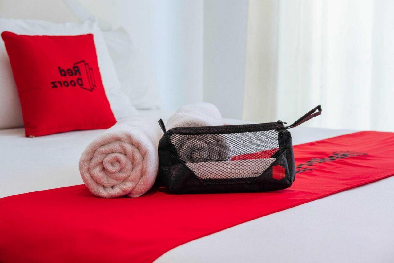 เรดดอร์ซ แอต จาลัน บริกเจนด์ คาตัมโซ เมดัน 2 Hotel เมดาน ภายนอก รูปภาพ